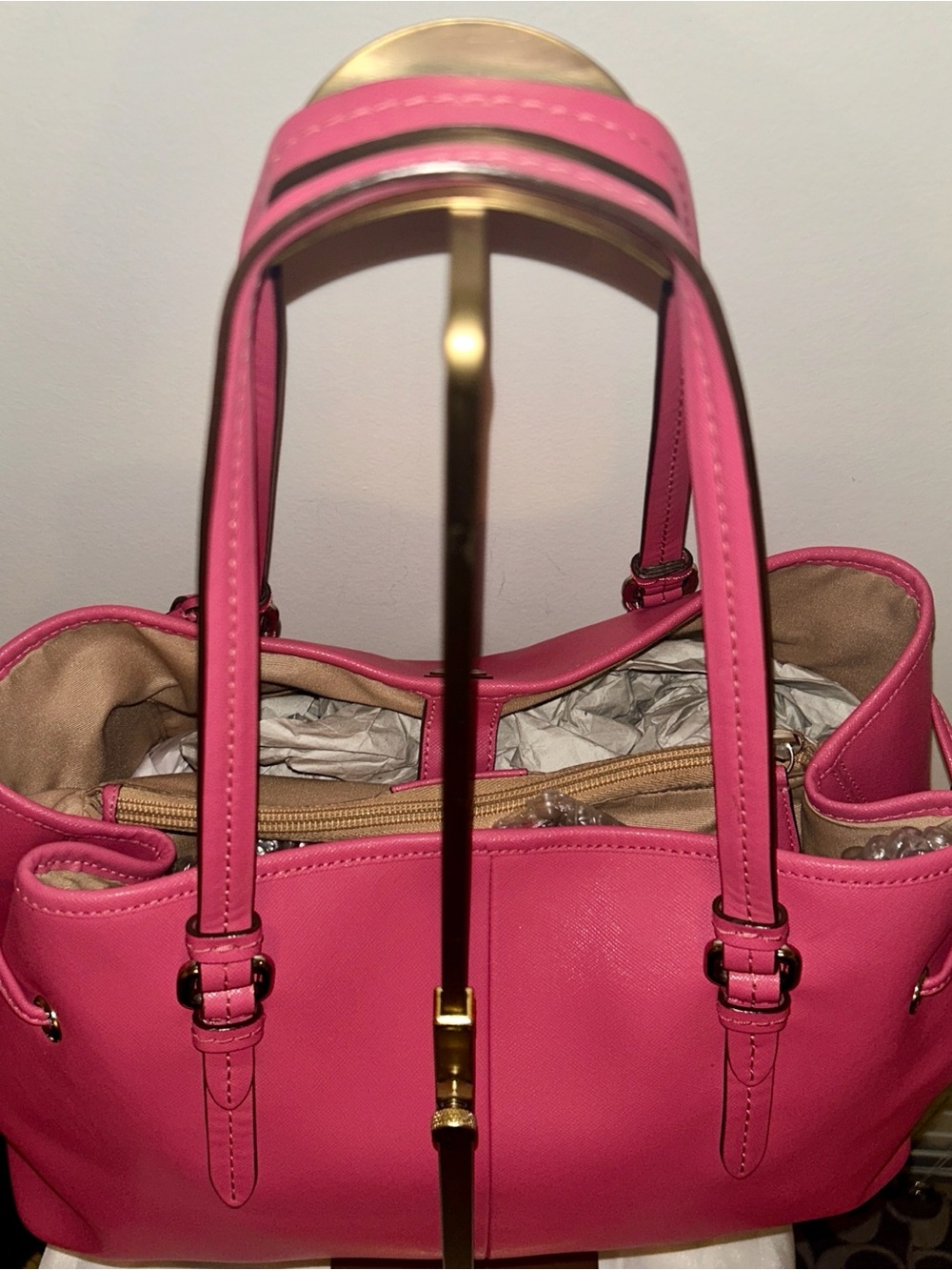 Coach Peyton Leather Drawstring Carryall Bag in the vibrant "Pomegranate" - Picture 7 of 12